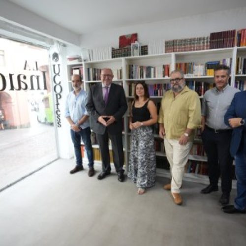 UCOPress instala un punto de venta en el centro cultural La Inaudita