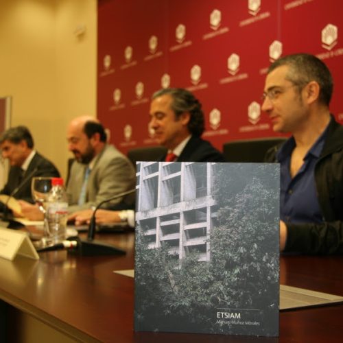 El libro «ETSIAM» se adentra en la memoria de la Universidad de Córdoba