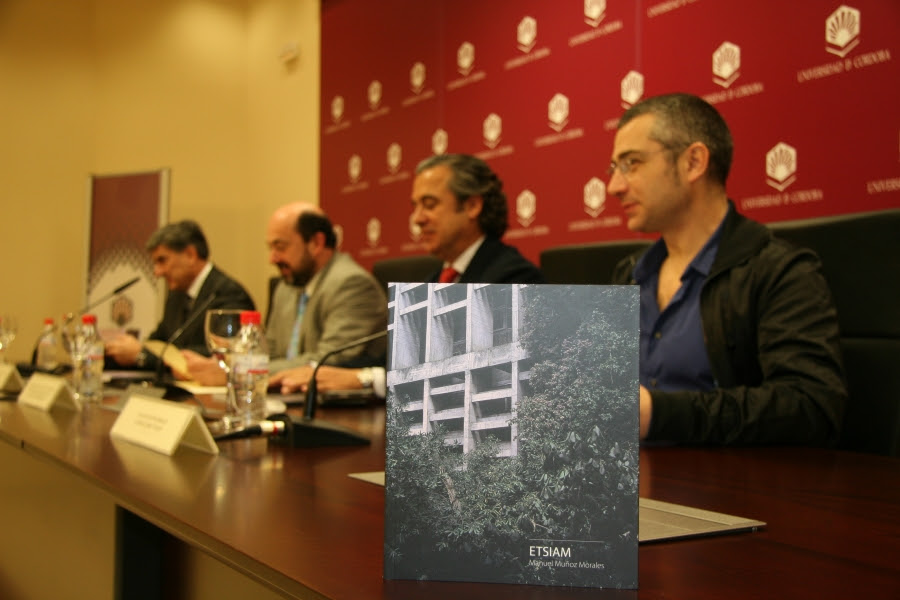 You are currently viewing El libro «ETSIAM» se adentra en la memoria de la Universidad de Córdoba