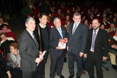Read more about the article Ladis presents at the Rectorate his book “Personajes cordobeses”, published by the Publications Service.