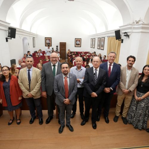 La Facultad de Filosofía y Letras inaugura oficialmente el curso académico 2026-27 y presenta el libro «El Hospital del Cardenal Salazar» (UCOPress 2026)