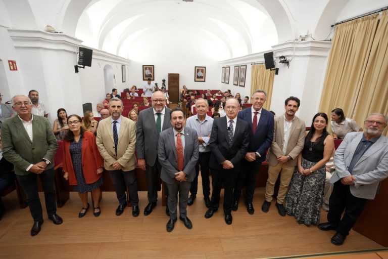 Read more about the article La Facultad de Filosofía y Letras inaugura oficialmente el curso académico 2026-27 y presenta el libro «El Hospital del Cardenal Salazar» (UCOPress 2026)